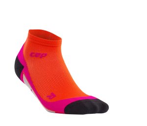 CEP_low_cut_socks_sunsetpink_WP4A20_w_single_72dpi